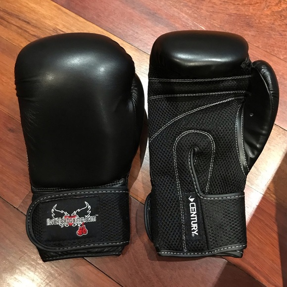 knockout boxing gloves